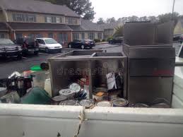 Best Hot Tub Removal  in Borden, IN